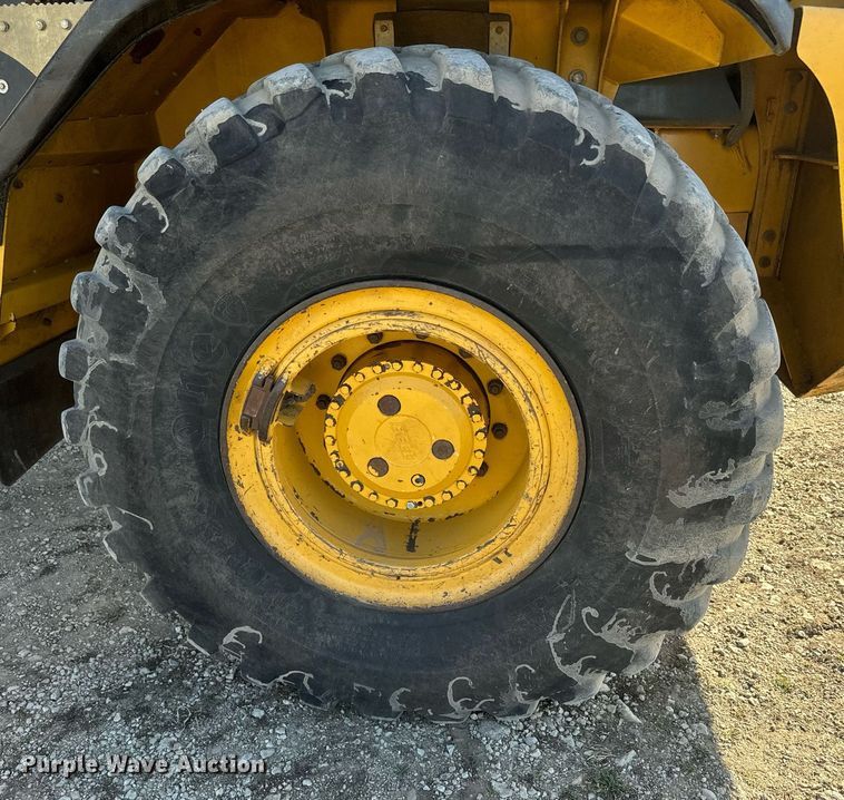 image for item NF9367 2014 John Deere 300D Series II haul truck