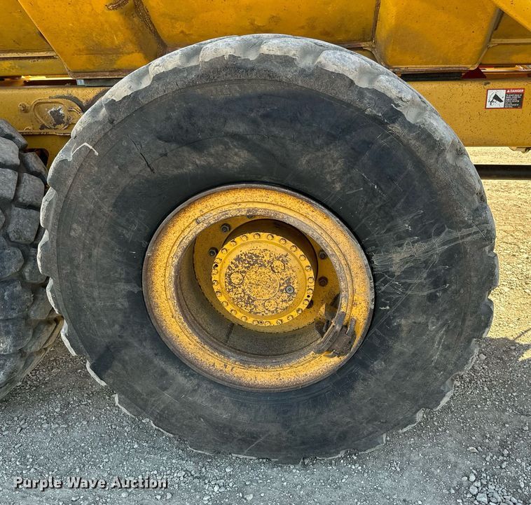 image for item NF9367 2014 John Deere 300D Series II haul truck