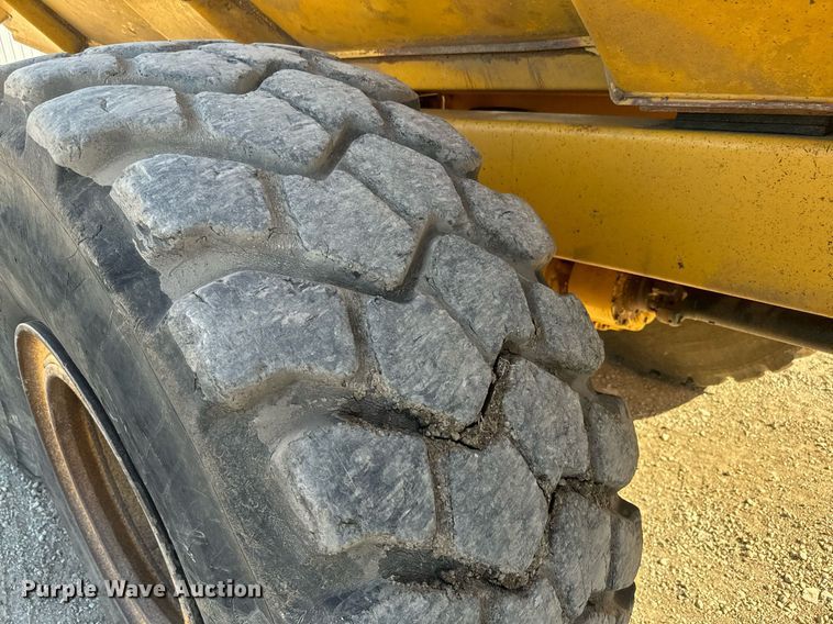 image for item NF9367 2014 John Deere 300D Series II haul truck