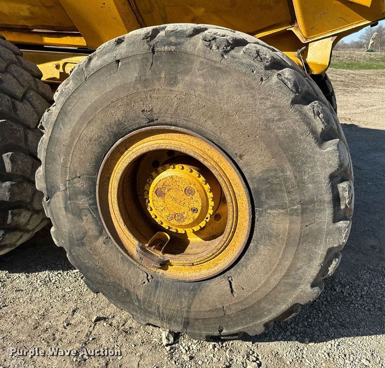 image for item NF9367 2014 John Deere 300D Series II haul truck