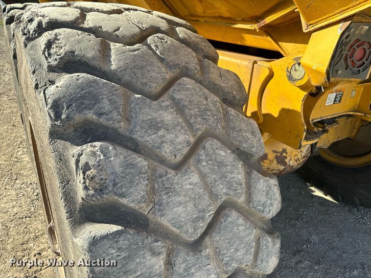 image for item NF9367 2014 John Deere 300D Series II haul truck