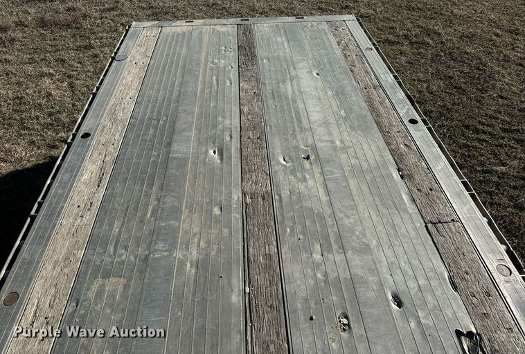 image for item NF9368 1997 Ravens flatbed trailer