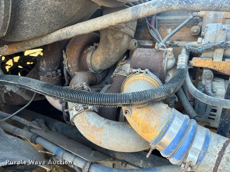 image for item NF9369 2007 Freightliner  Columbia  semi truck