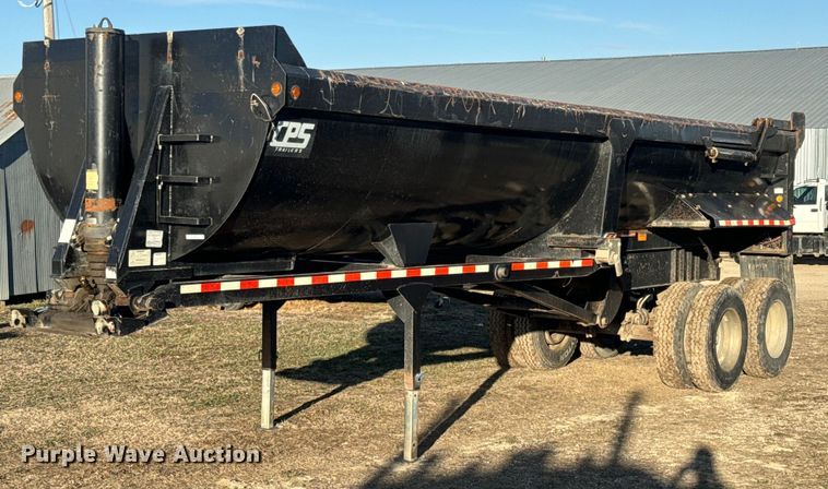 image for item NF9371 2010 Manac end dump trailer