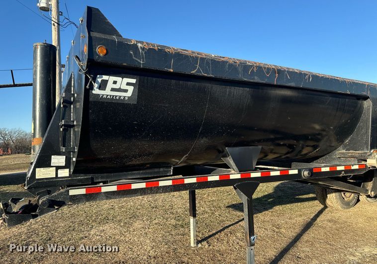 image for item NF9371 2010 Manac end dump trailer