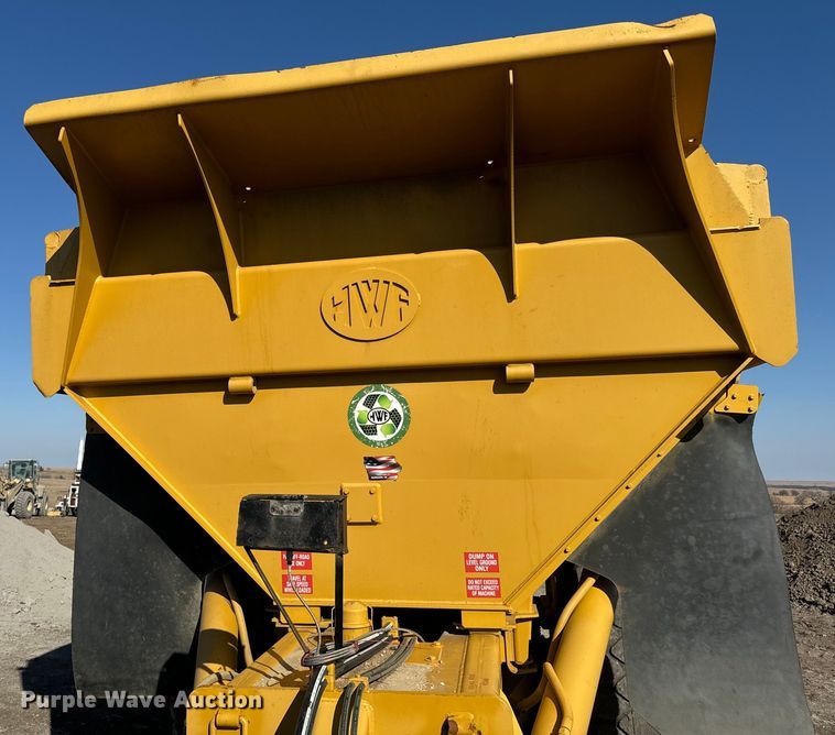 image for item NF9455 Holmes 30T dump trailer