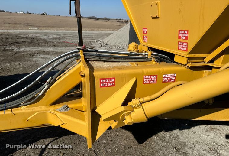 image for item NF9455 Holmes 30T dump trailer