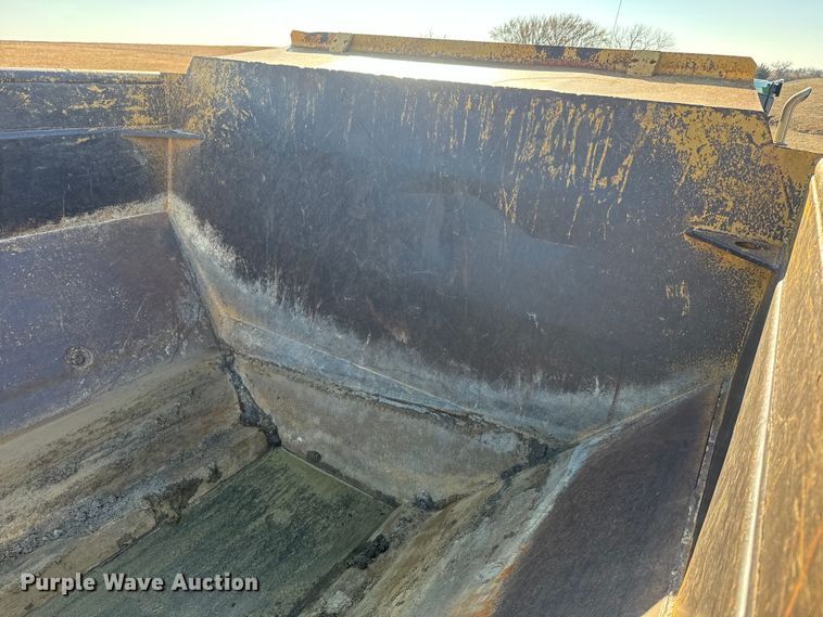 image for item NF9455 Holmes 30T dump trailer