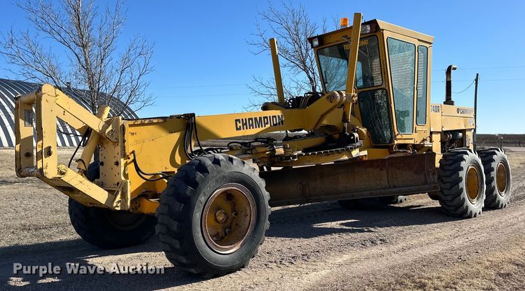 image for item NJ9382 1990 Champion 740A motor grader