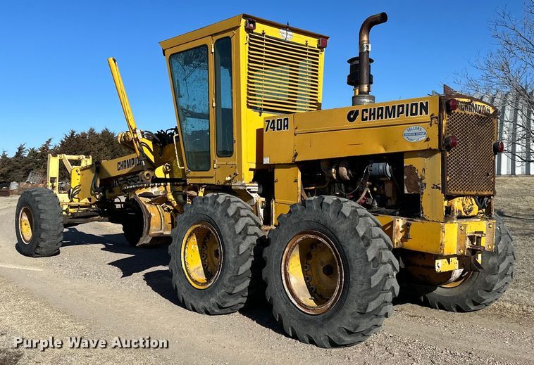 image for item NJ9382 1990 Champion 740A motor grader