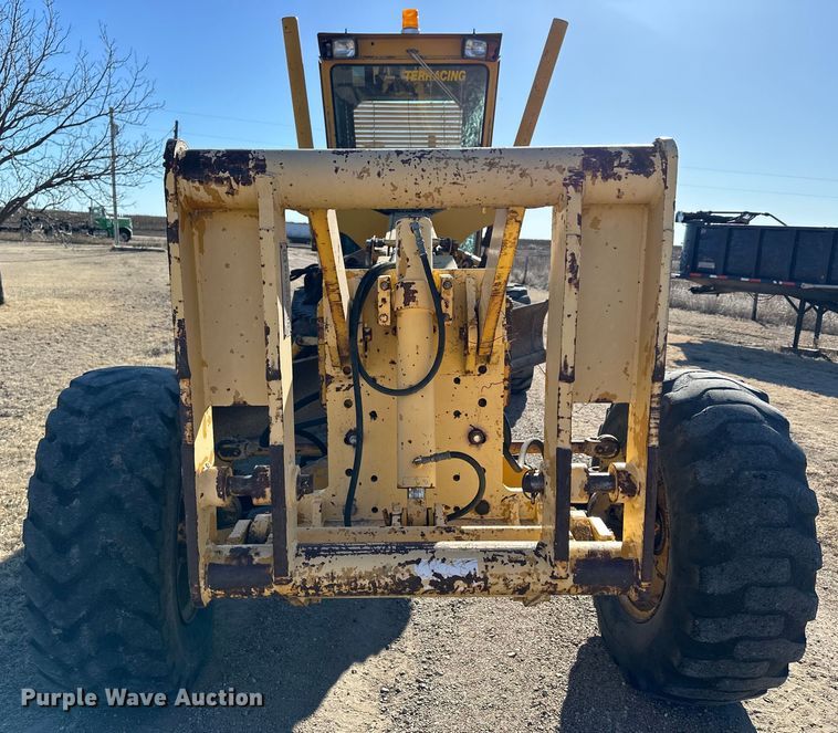 image for item NJ9382 1990 Champion 740A motor grader