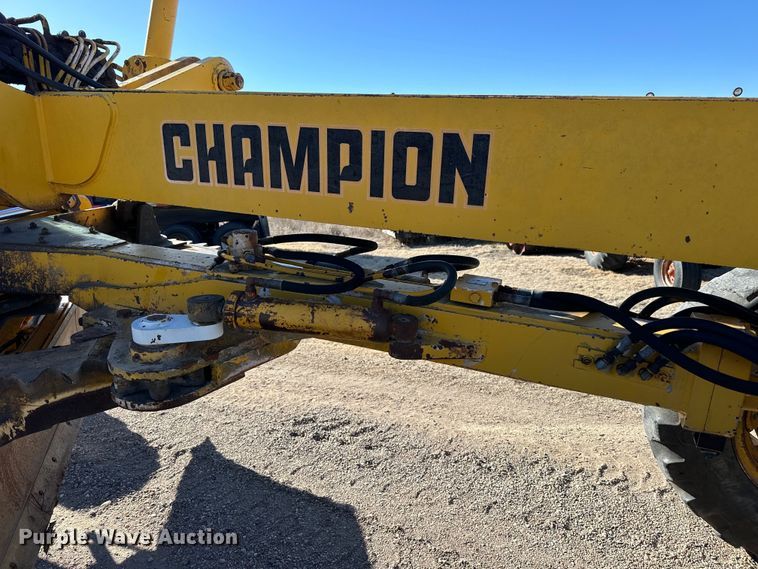 image for item NJ9382 1990 Champion 740A motor grader