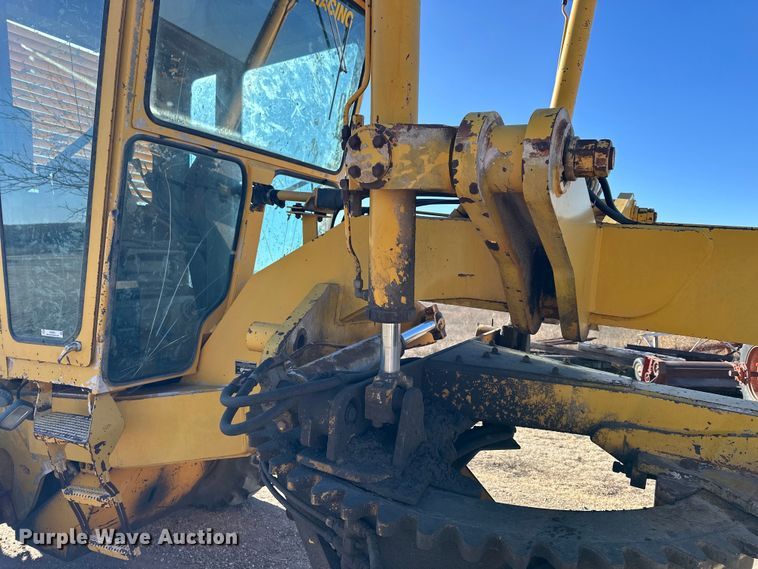 image for item NJ9382 1990 Champion 740A motor grader