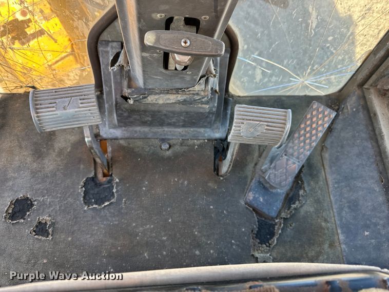 image for item NJ9382 1990 Champion 740A motor grader