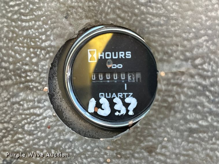 image for item NJ9382 1990 Champion 740A motor grader