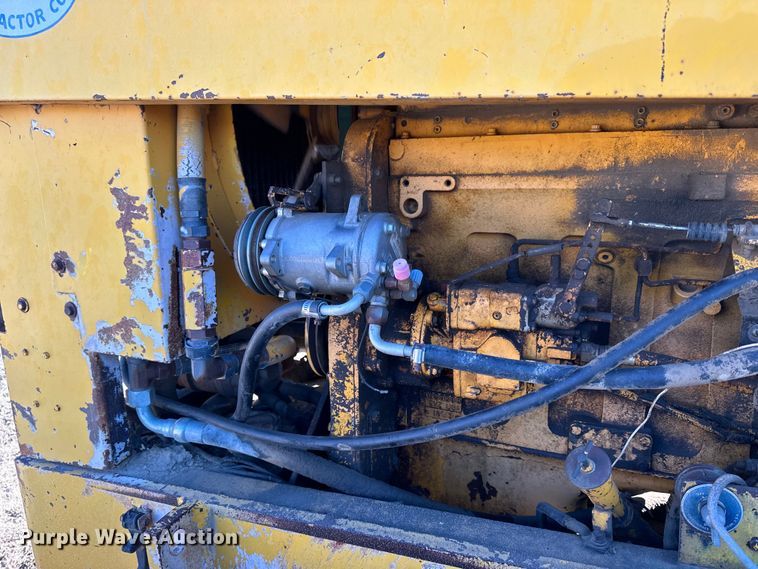 image for item NJ9382 1990 Champion 740A motor grader