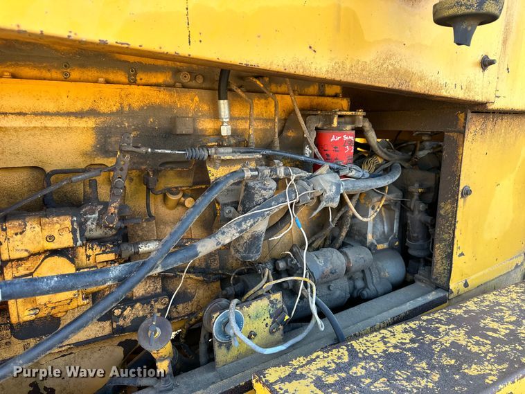 image for item NJ9382 1990 Champion 740A motor grader