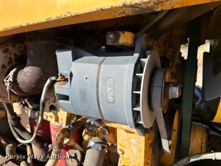 image for item NJ9382 1990 Champion 740A motor grader