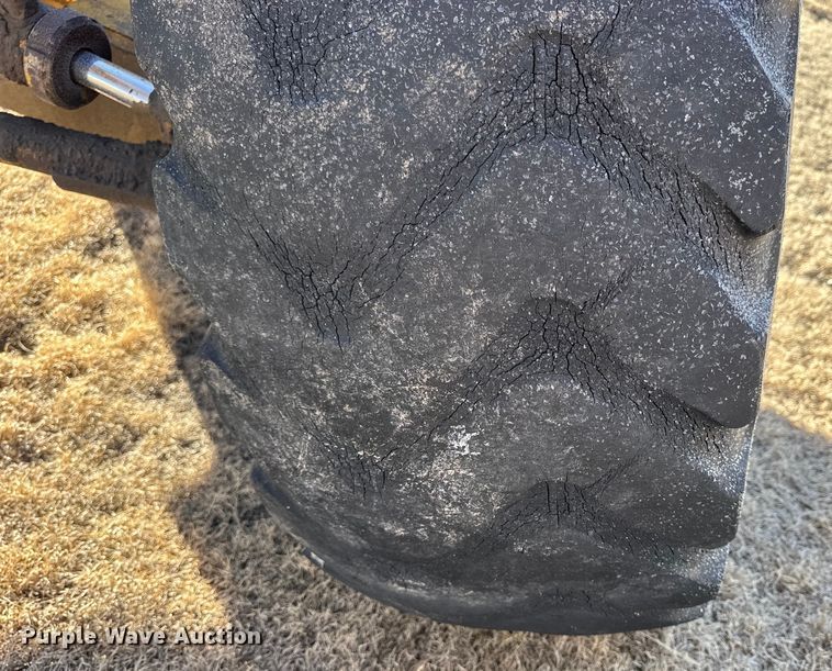 image for item NJ9382 1990 Champion 740A motor grader