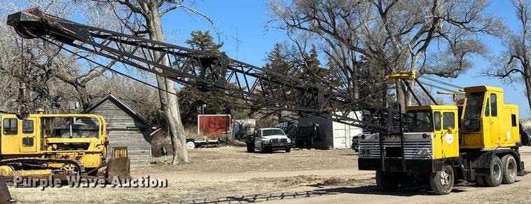 image for item NJ9401 Link-Belt HC-48 crane