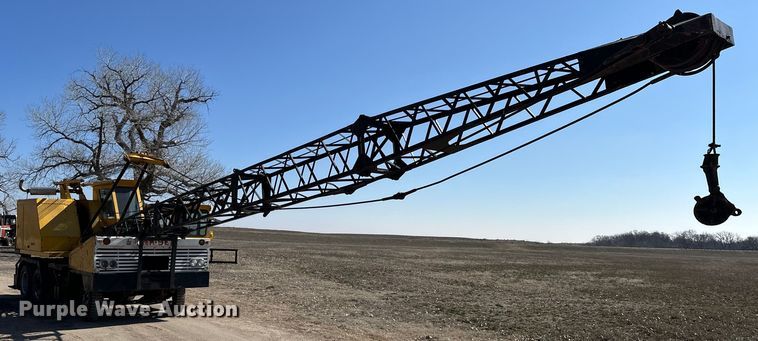 image for item NJ9401 Link-Belt HC-48 crane