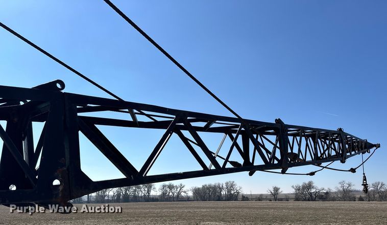 image for item NJ9401 Link-Belt HC-48 crane