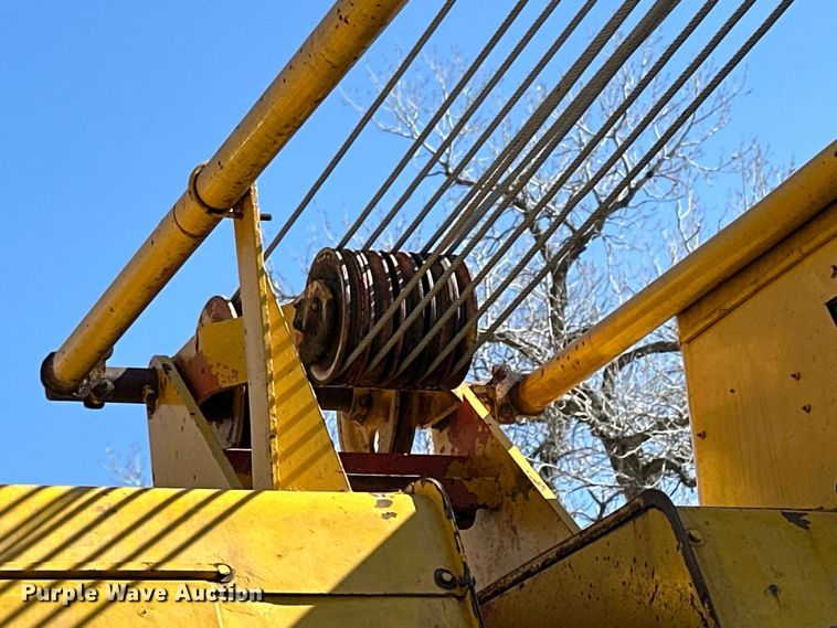 image for item NJ9401 Link-Belt HC-48 crane