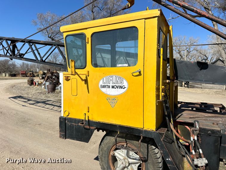 image for item NJ9401 Link-Belt HC-48 crane