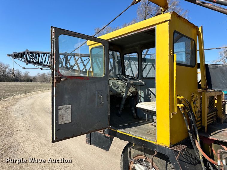 image for item NJ9401 Link-Belt HC-48 crane