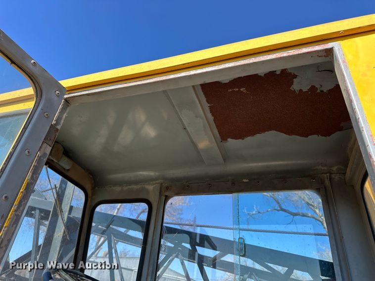 image for item NJ9401 Link-Belt HC-48 crane