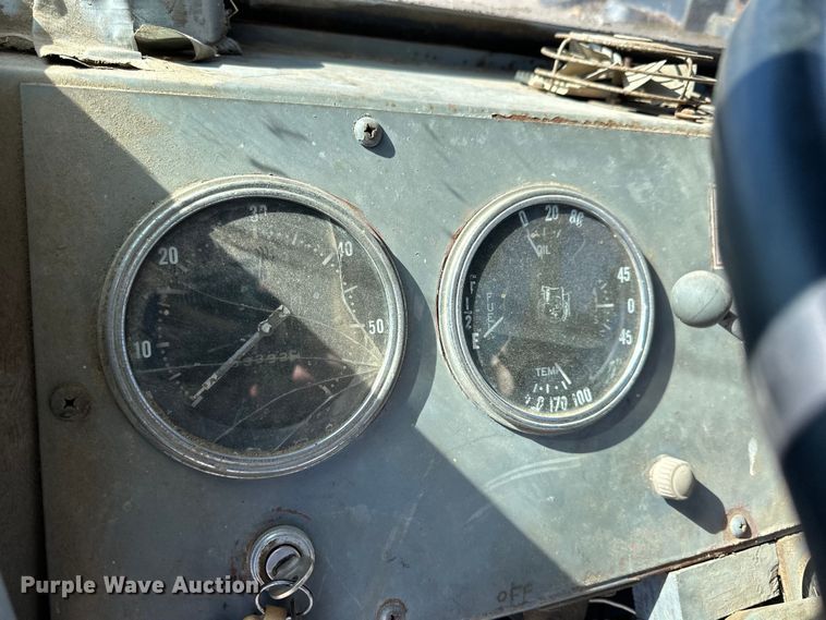 image for item NJ9401 Link-Belt HC-48 crane