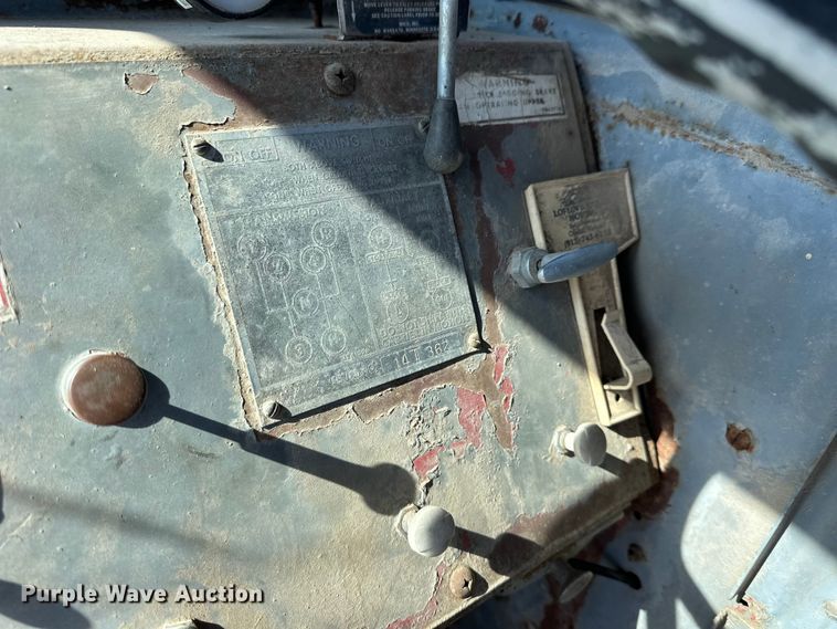 image for item NJ9401 Link-Belt HC-48 crane