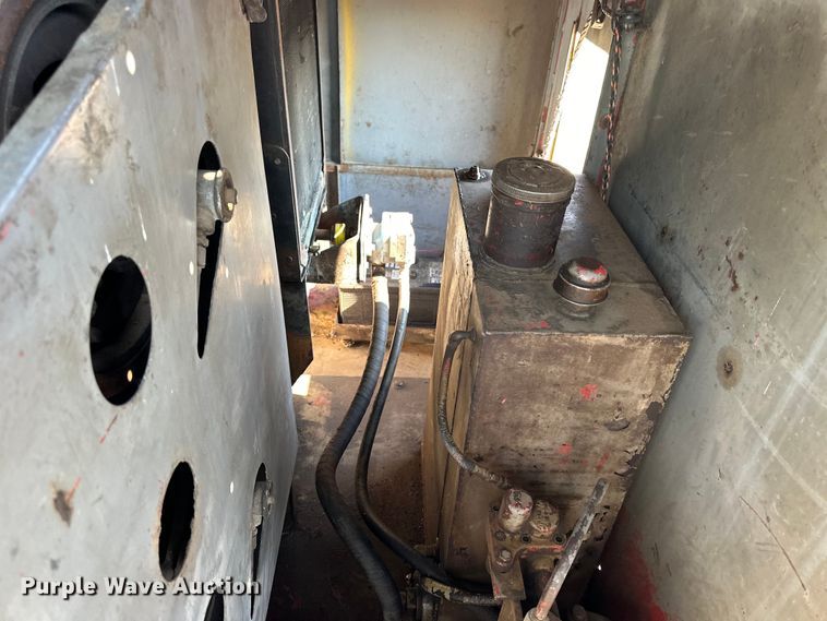 image for item NJ9401 Link-Belt HC-48 crane