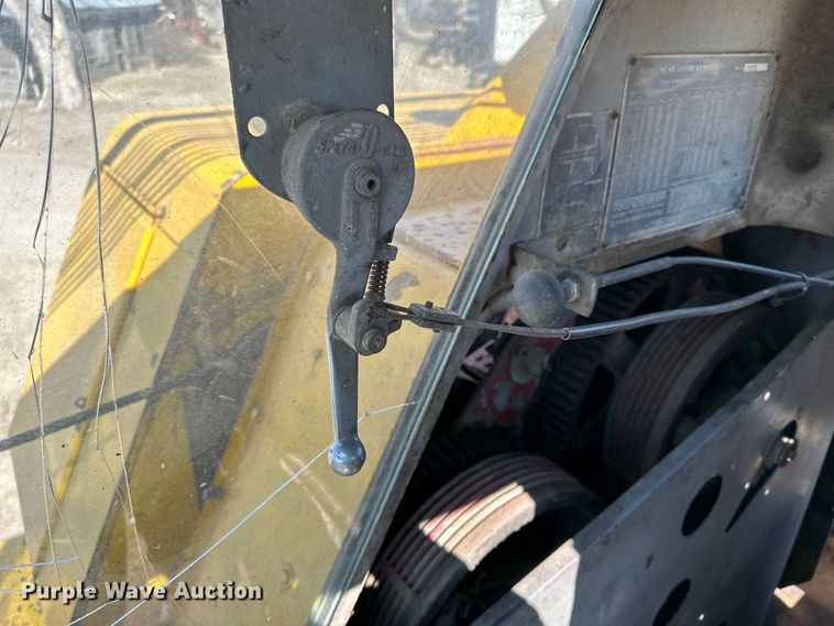 image for item NJ9401 Link-Belt HC-48 crane