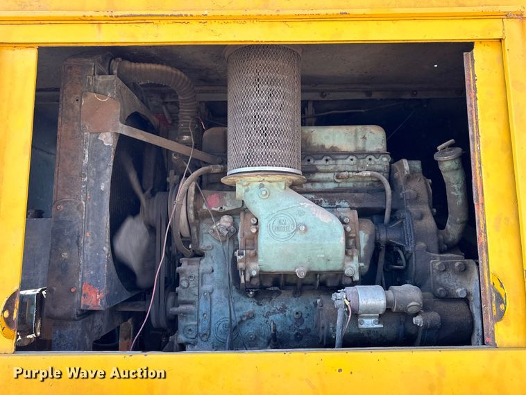 image for item NJ9401 Link-Belt HC-48 crane