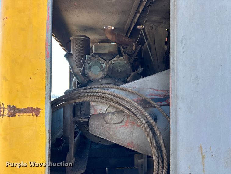 image for item NJ9401 Link-Belt HC-48 crane