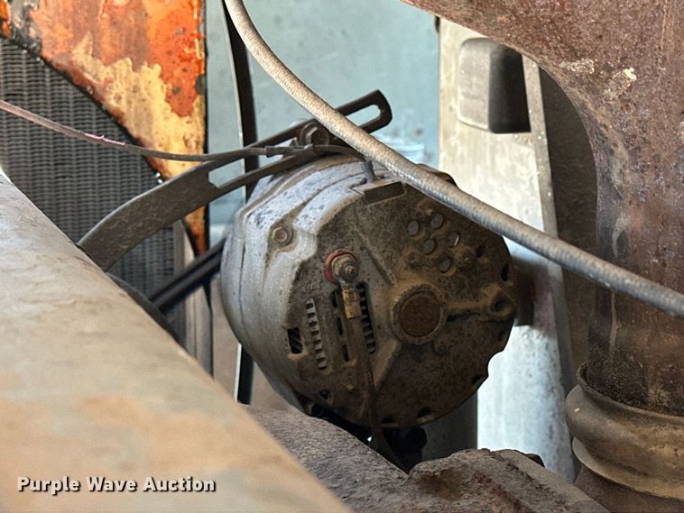 image for item NJ9401 Link-Belt HC-48 crane