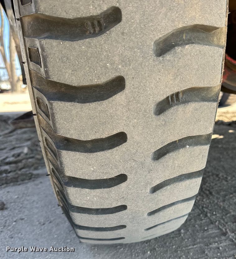 image for item NJ9401 Link-Belt HC-48 crane