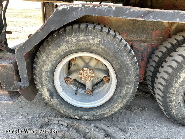 image for item NJ9401 Link-Belt HC-48 crane