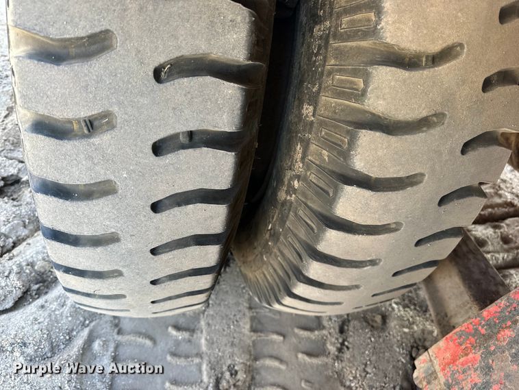 image for item NJ9401 Link-Belt HC-48 crane