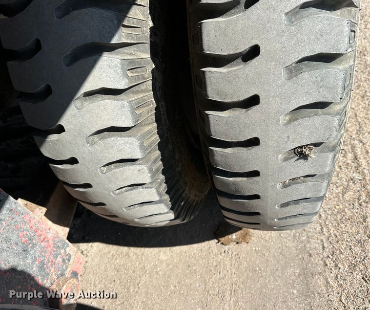 image for item NJ9401 Link-Belt HC-48 crane