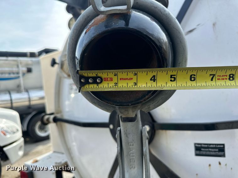 image for item NL9373 2015 Ring-O-Matic 1300 vacuum excavator