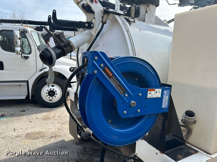 image for item NL9373 2015 Ring-O-Matic 1300 vacuum excavator