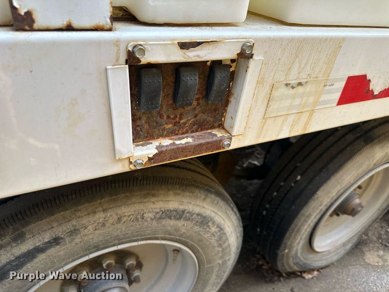 image for item NL9373 2015 Ring-O-Matic 1300 vacuum excavator