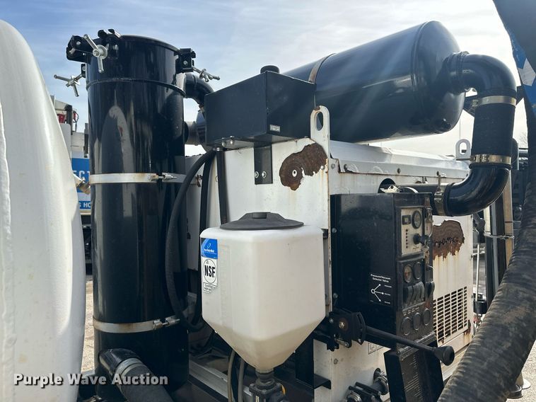 image for item NL9373 2015 Ring-O-Matic 1300 vacuum excavator