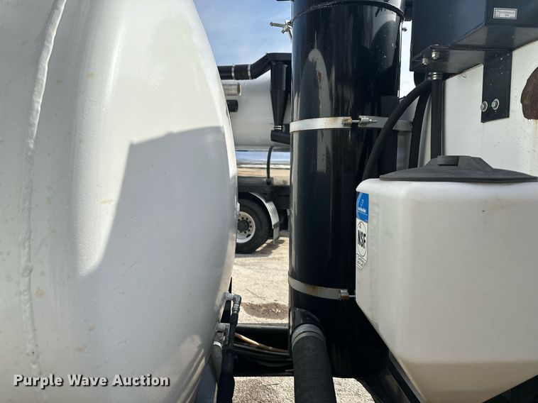 image for item NL9373 2015 Ring-O-Matic 1300 vacuum excavator