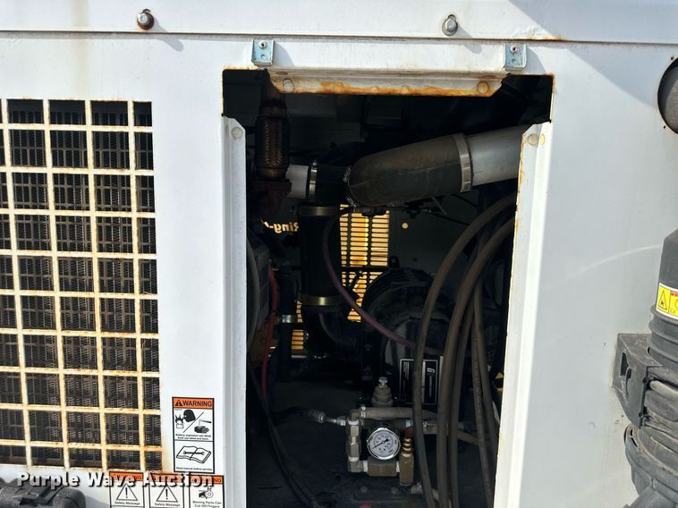 image for item NL9373 2015 Ring-O-Matic 1300 vacuum excavator