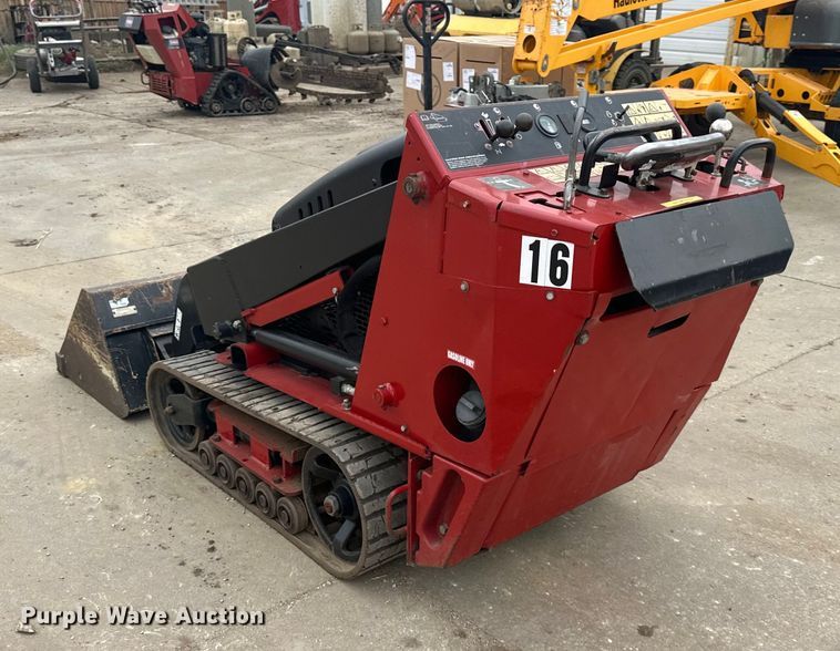 image for item NT9006 Toro  TX427 compact utility loader