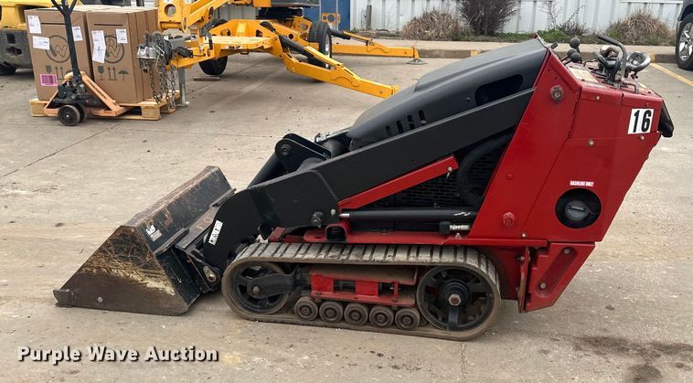 image for item NT9006 Toro  TX427 compact utility loader