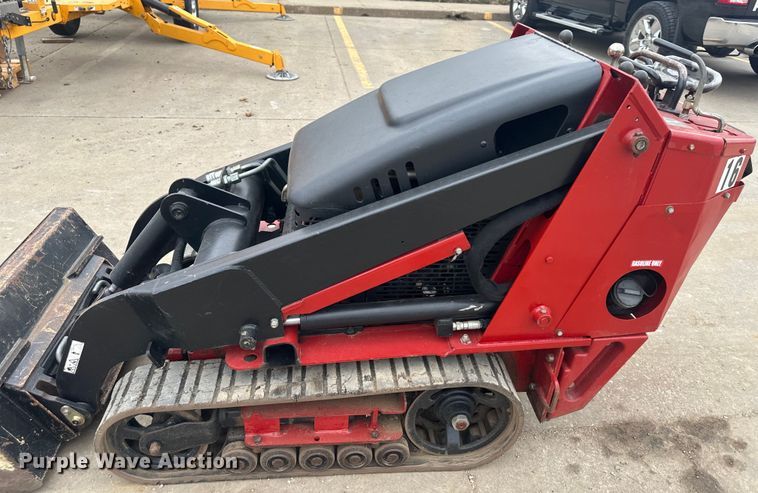 image for item NT9006 Toro  TX427 compact utility loader